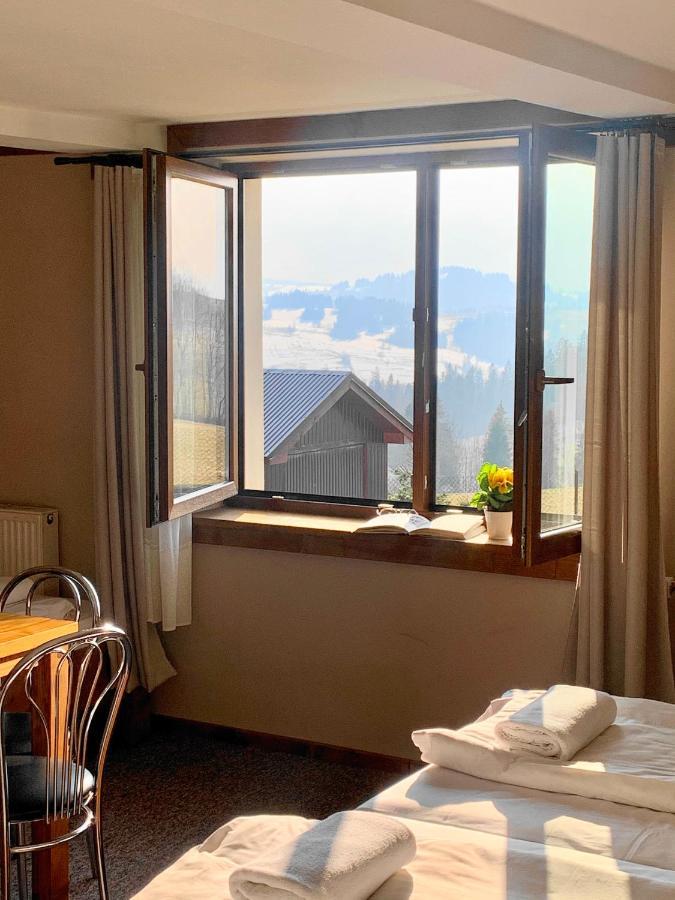 Czerwienne Osrodek Wypoczynkowy U Bartka B&B 외부 사진